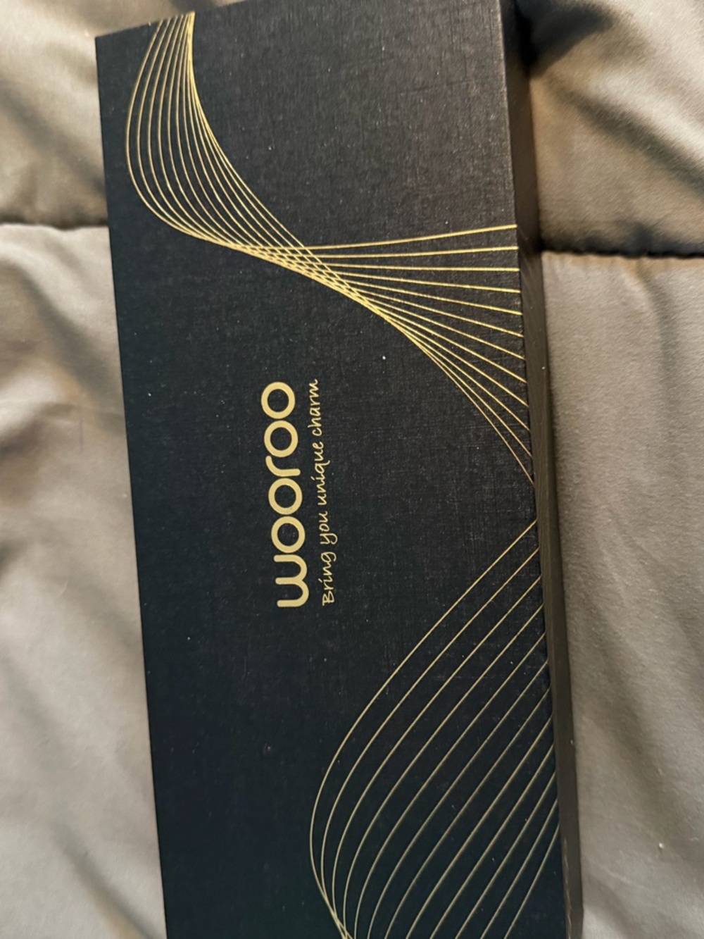 Black and Gold Hair Styling Tool - Professional Women's Hair Tool
